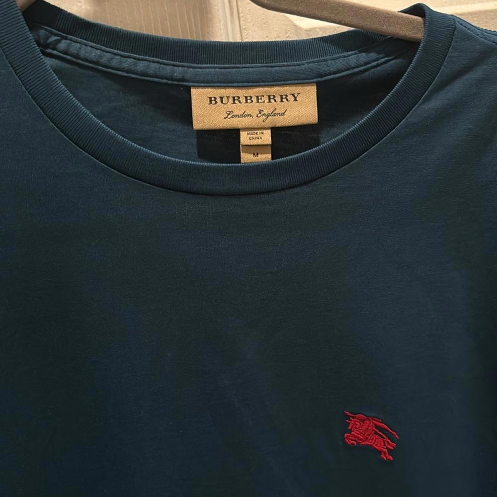 Men Burberry Tshirt - Picture 2 of 2